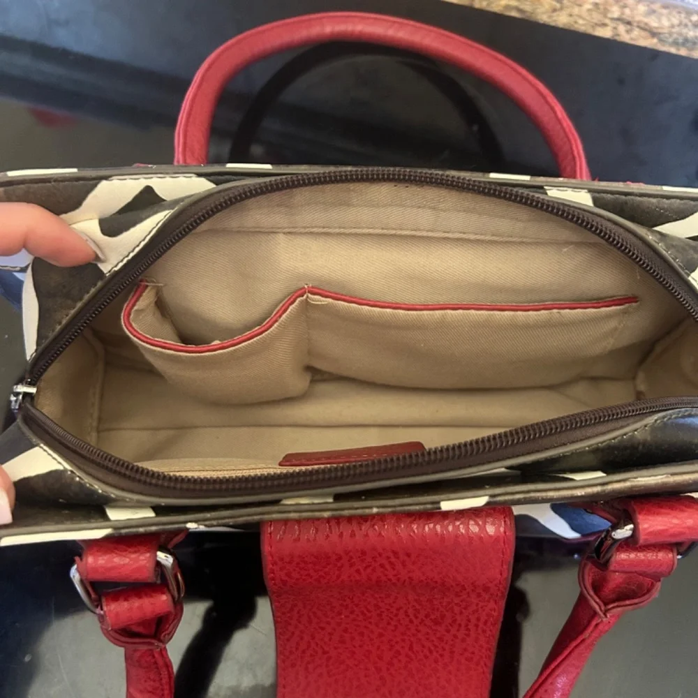 Dooney & Bourke Handbag - Picture 6 of 16